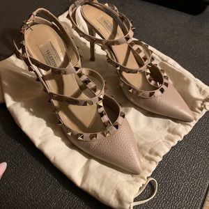 Valentino pumps